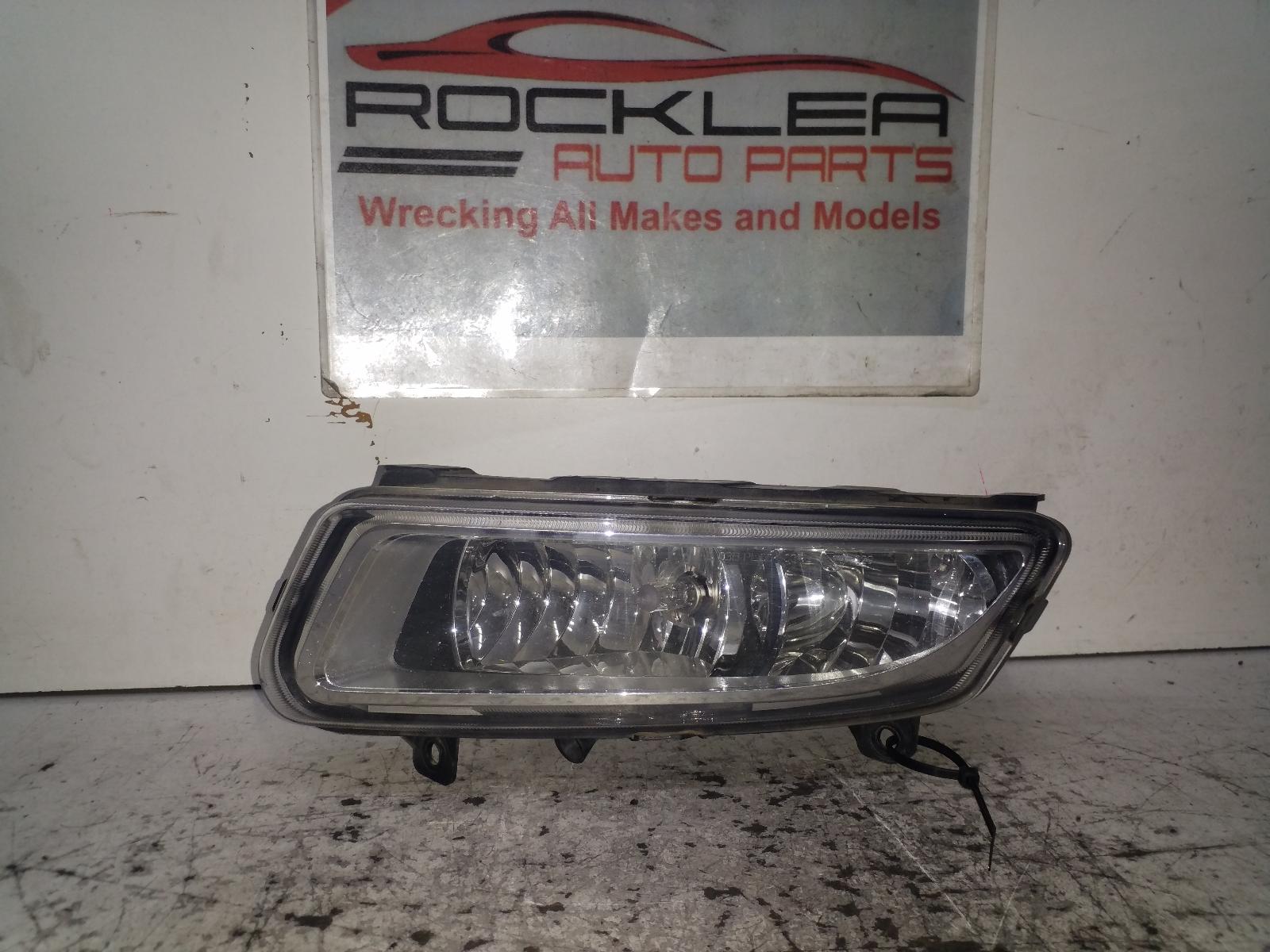 2012 Volkswagen Polo Left Indicator/Fog/Side View Auto part Left Indicator/Fog/Side Volkswagen Polo 2012