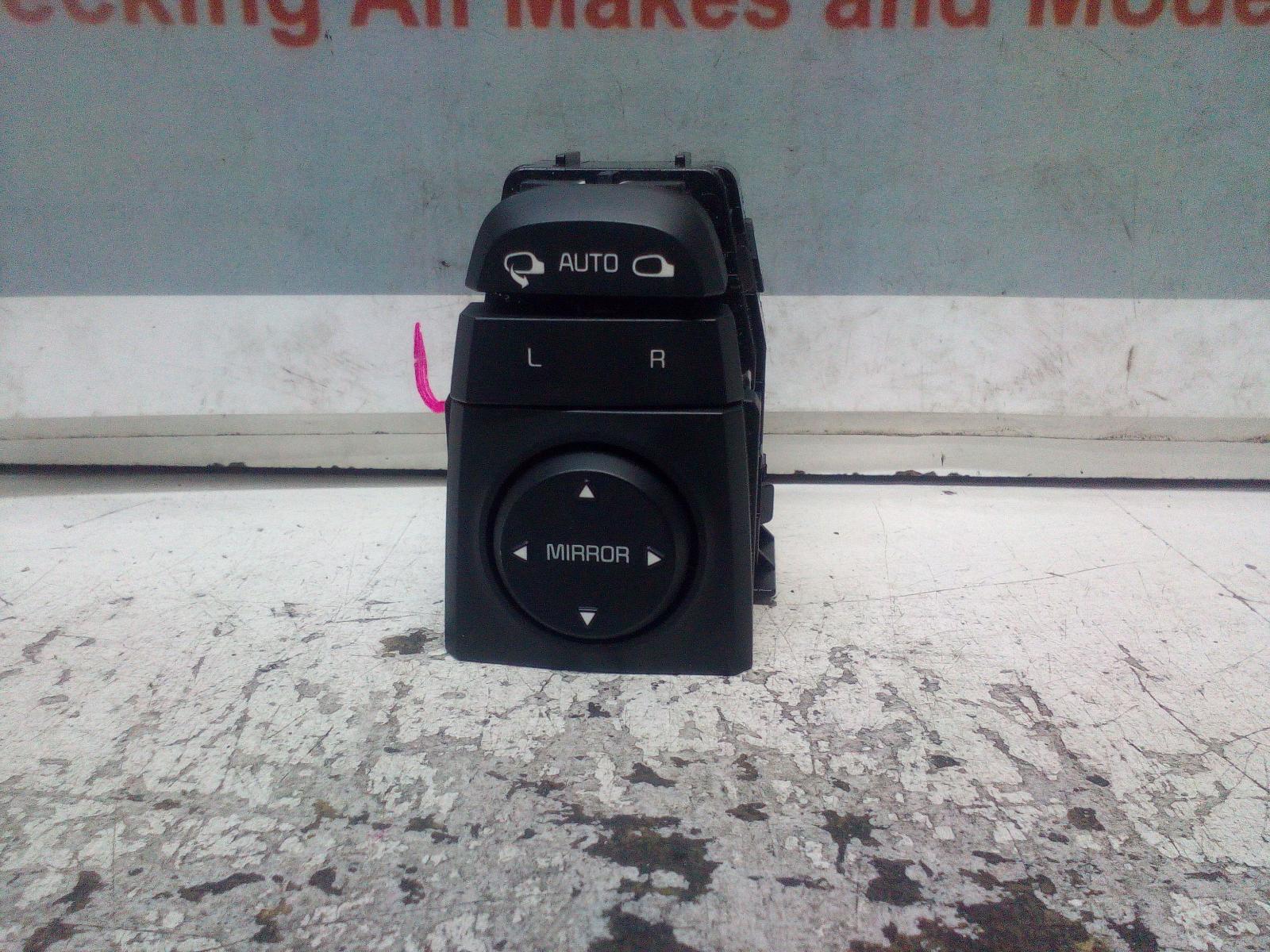 View Auto part Misc Switch/Relay Kia Sportage 2019