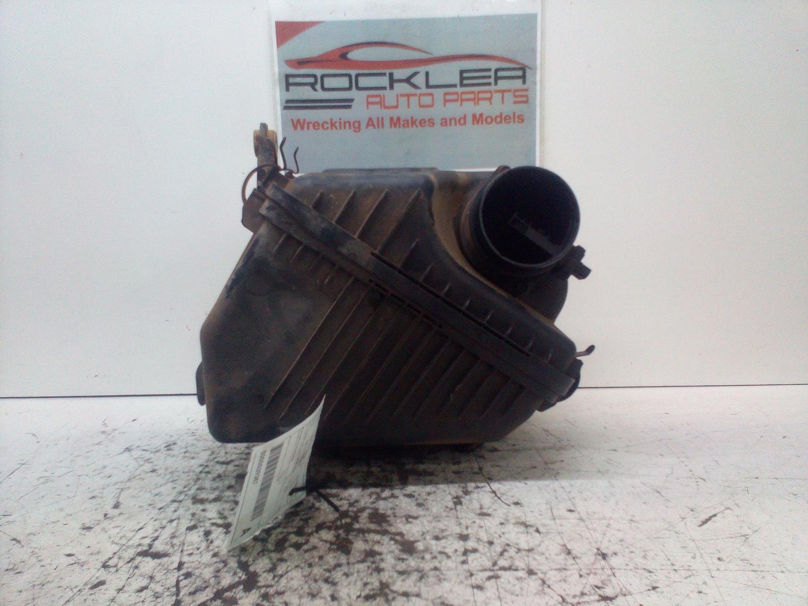 2010 Hyundai Santa Fe Air Cleaner/Box View Auto part Air Cleaner/Box Hyundai Santa Fe 2010