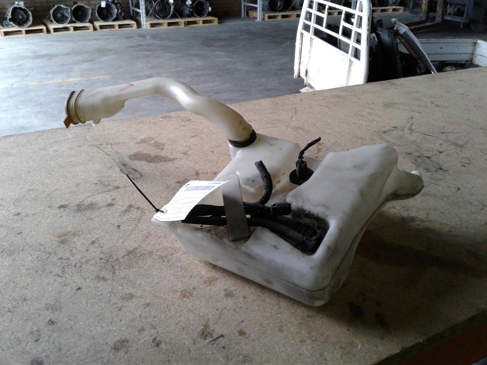 Washer Bottle C Class Mercedes 2003