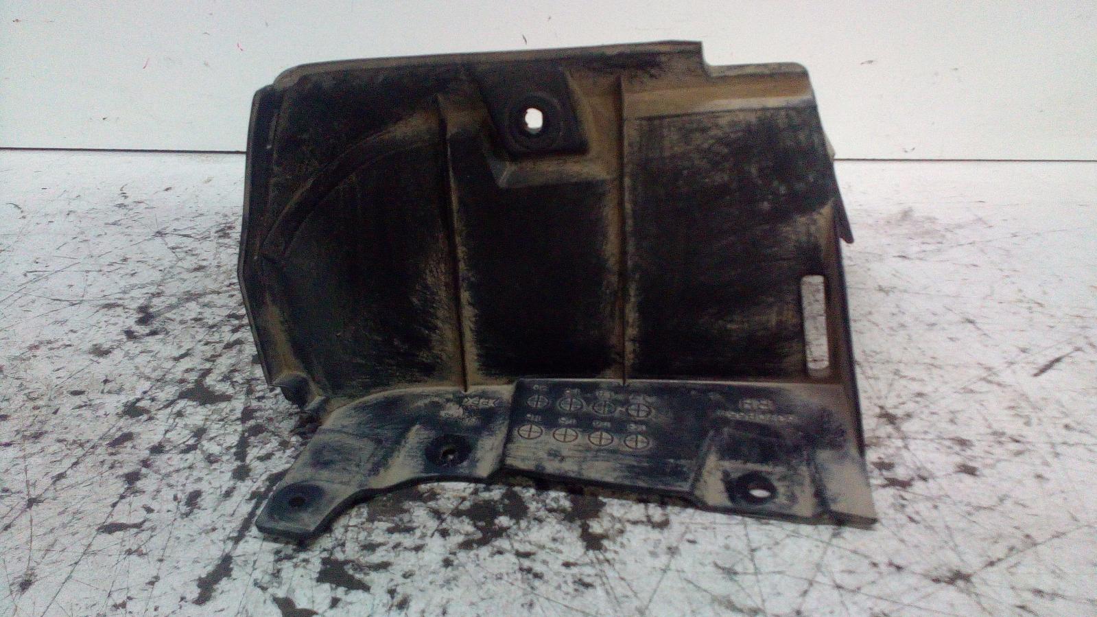 View Auto part Mud Flaps Mitsubishi Triton 2018