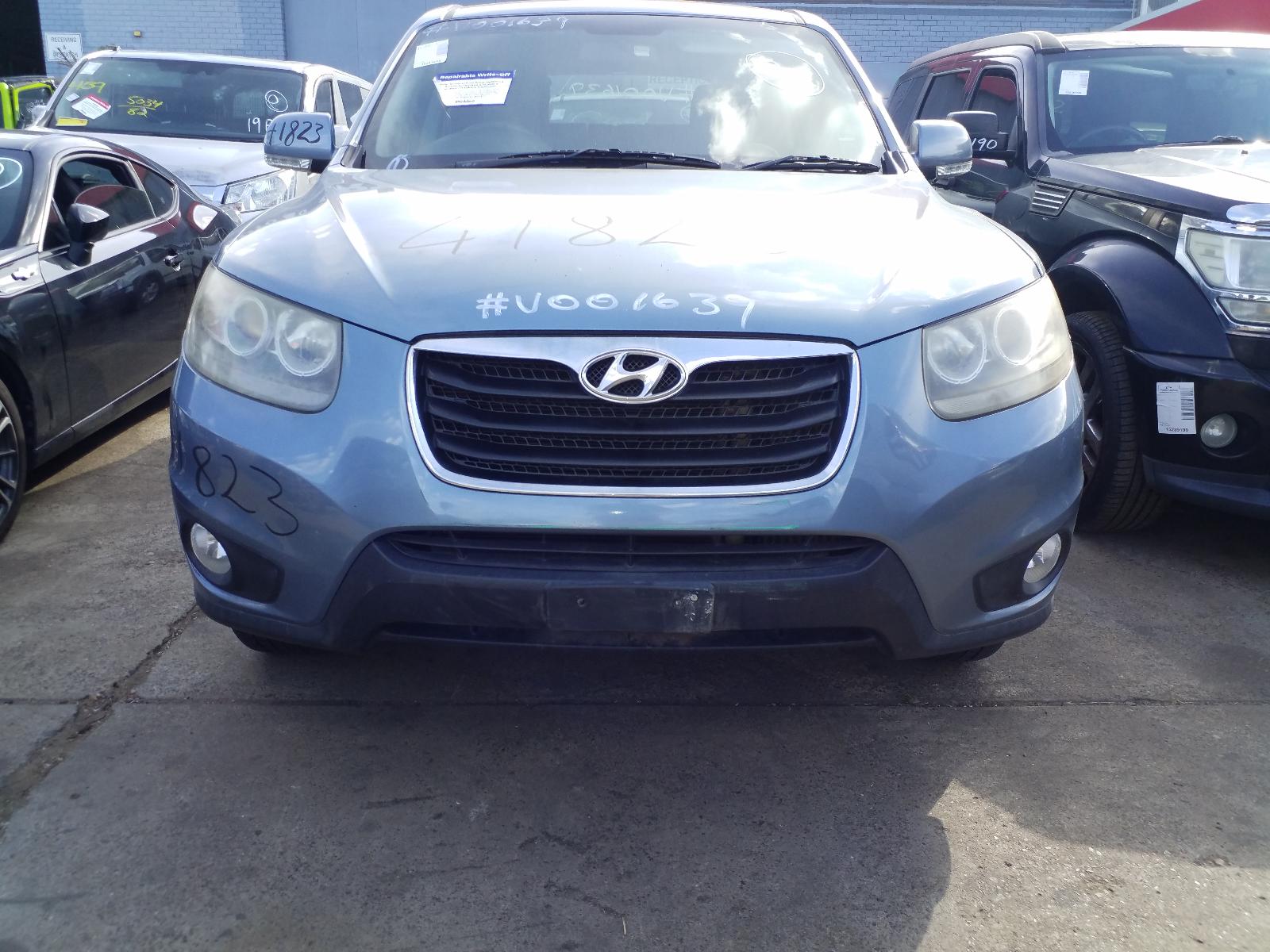 2010 Hyundai Santa Fe Air Cleaner/Box View Auto part Air Cleaner/Box Hyundai Santa Fe 2010