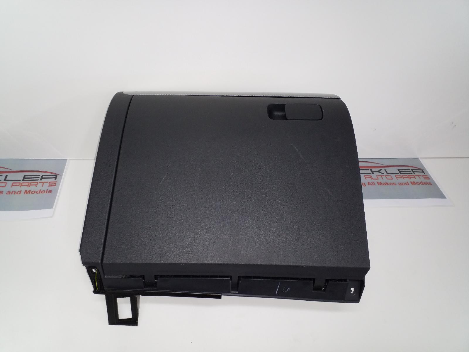 2015 Volkswagen Jetta Glove Box View Auto part Glove Box Volkswagen Jetta 2015