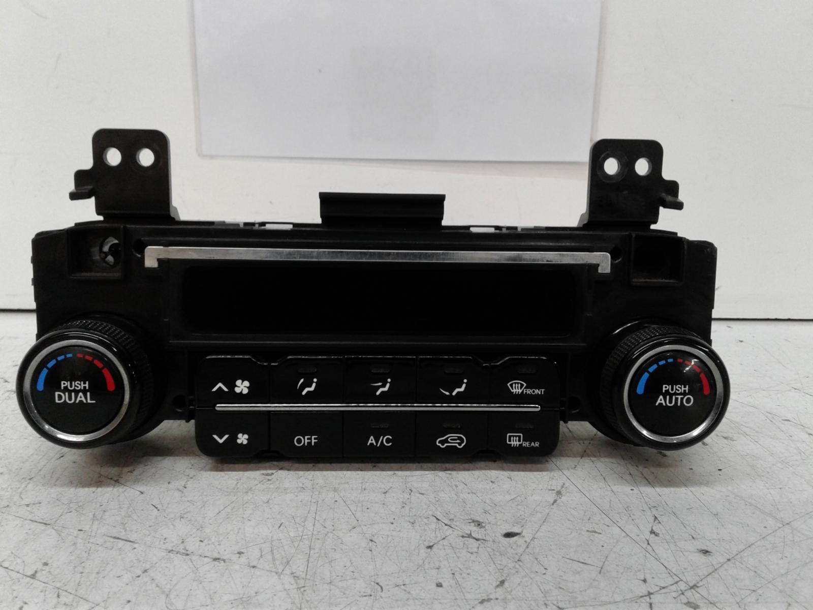 View Auto part Heater/Ac Controls Kia Sportage 2013