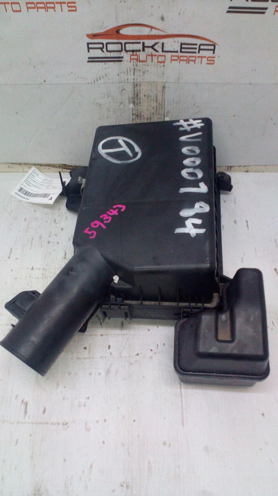View Auto part Air Cleaner/Box Mitsubishi Outlander 2014