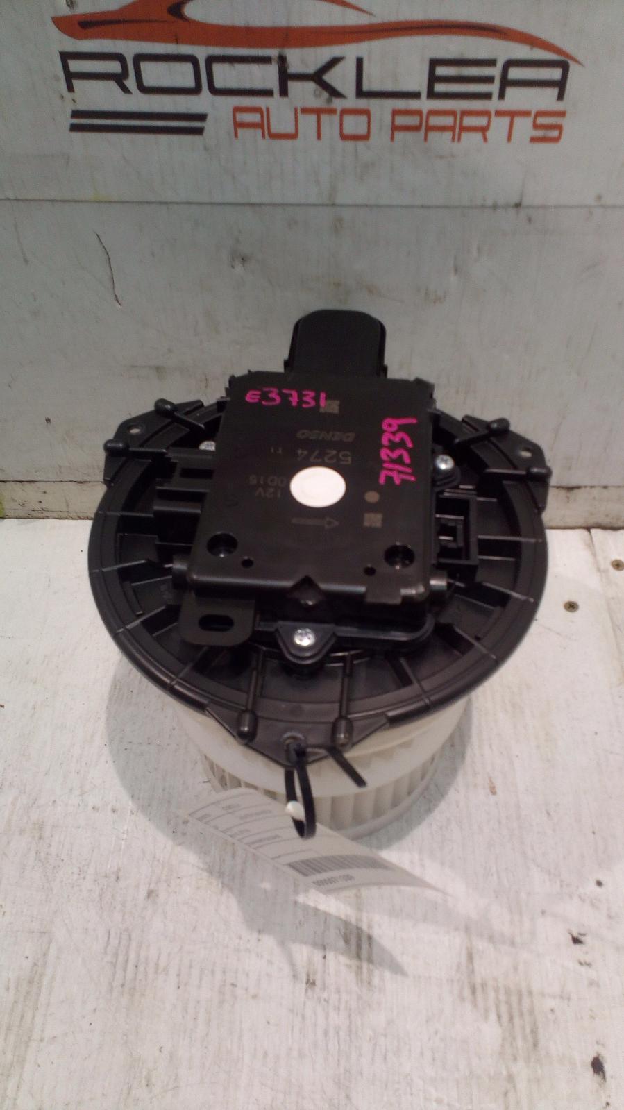 View Auto part Heater Fan Motor Toyota Corolla 2020