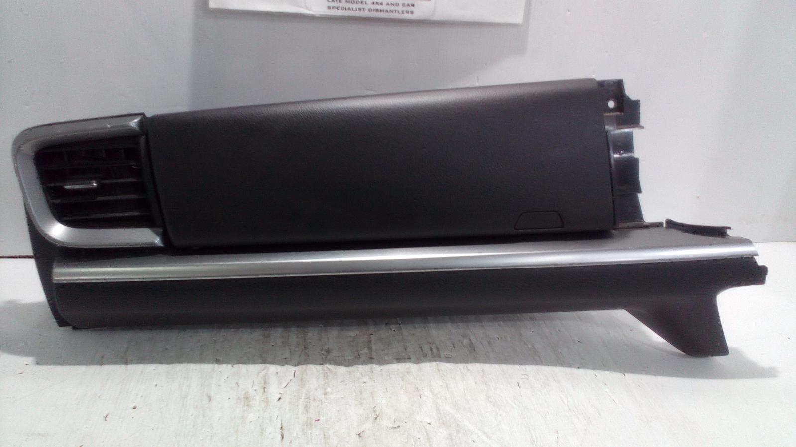 Glove Box Bt50 Mazda 2021