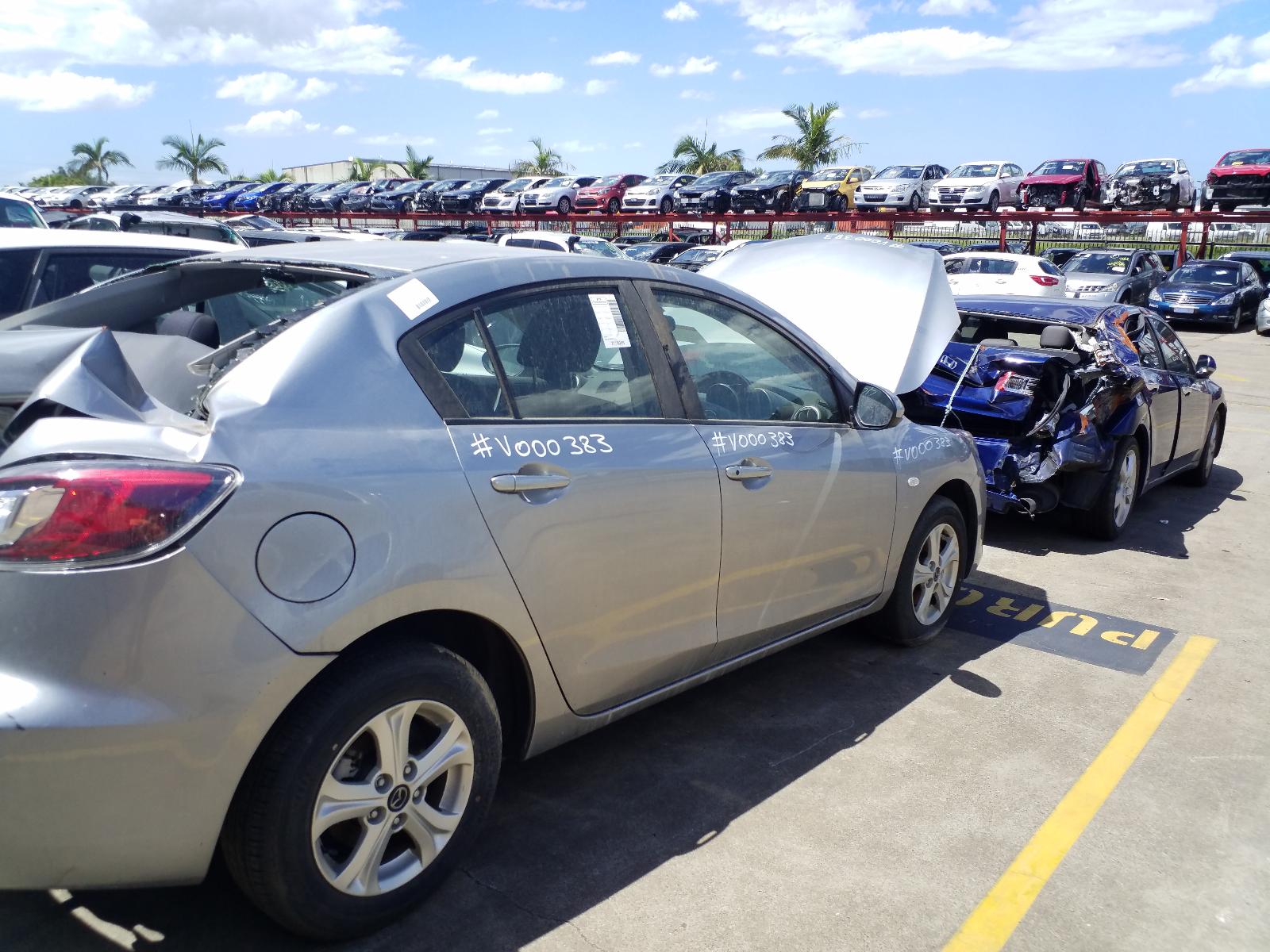 2013 Mazda 3 Right Rear Wnd Reg/Motor View Auto part Right Rear Wnd Reg/Motor Mazda 3 2013