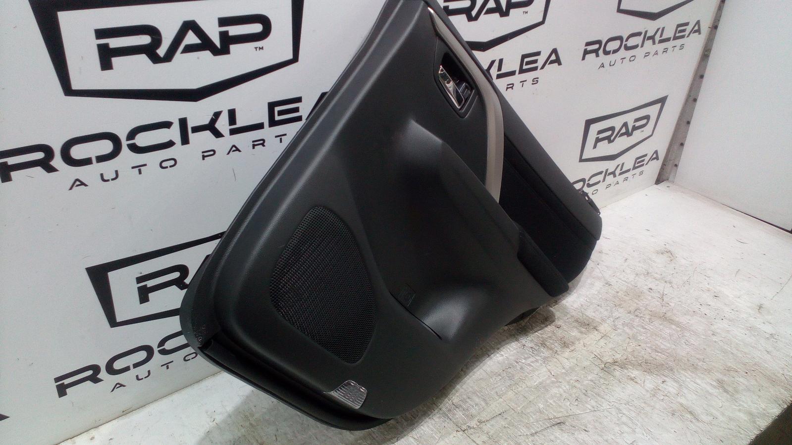 View Auto part Door Trim Mitsubishi Pajero 2021