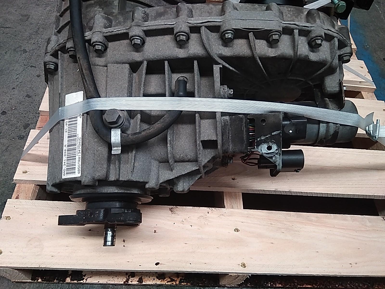 View Auto part Transfer Case Porsche Cayenne 2003