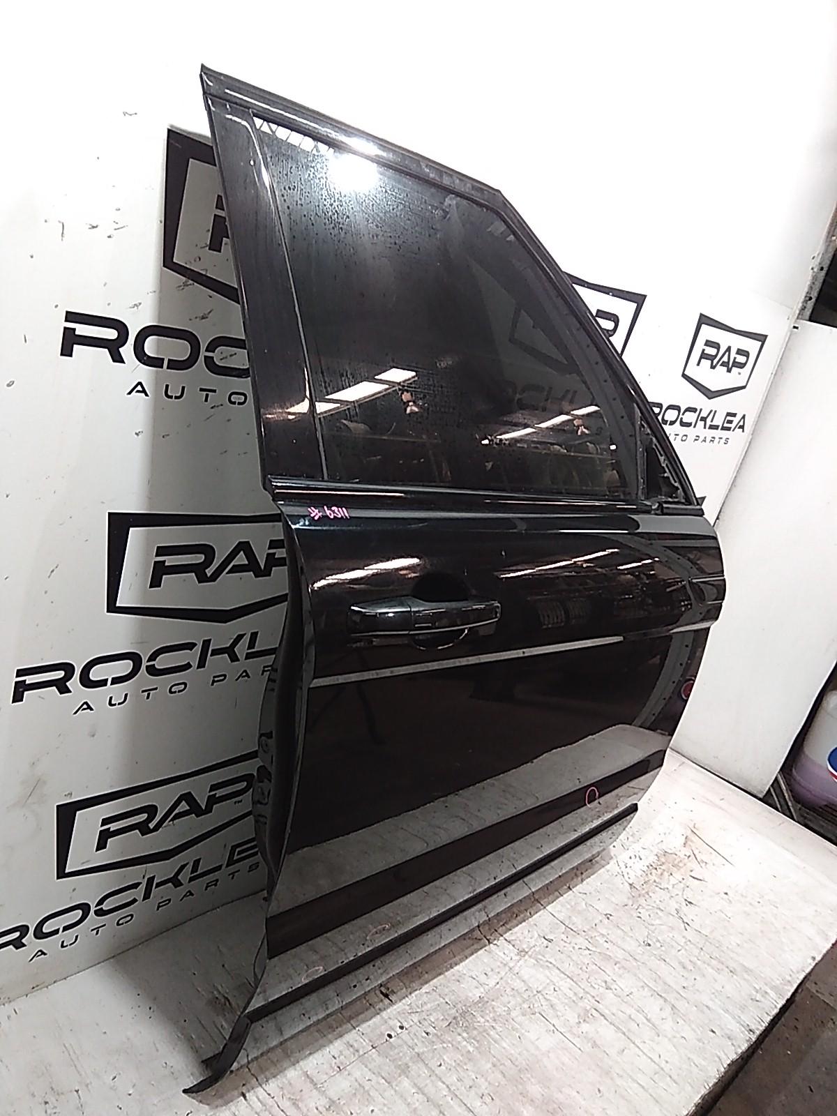 2013 Land Rover Rangerover Evoque Right Front Door View Auto part Right Front Door Land Rover Rangerover Evoque 2013
