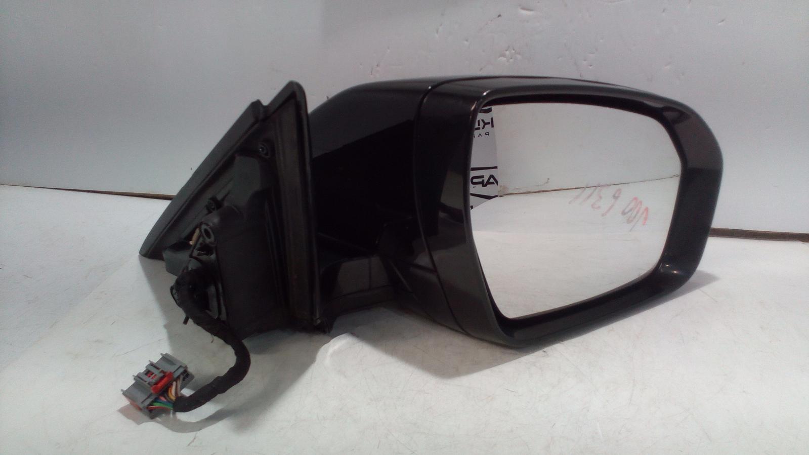 2013 Land Rover Rangerover Evoque Right Door Mirror View Auto part Right Door Mirror Land Rover Rangerover Evoque 2013