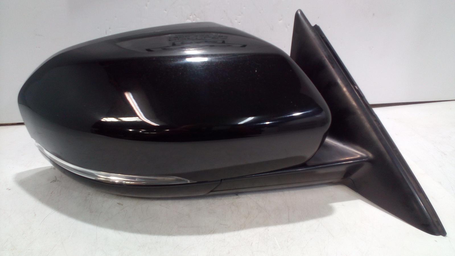 2013 Land Rover Rangerover Evoque Right Door Mirror View Auto part Right Door Mirror Land Rover Rangerover Evoque 2013