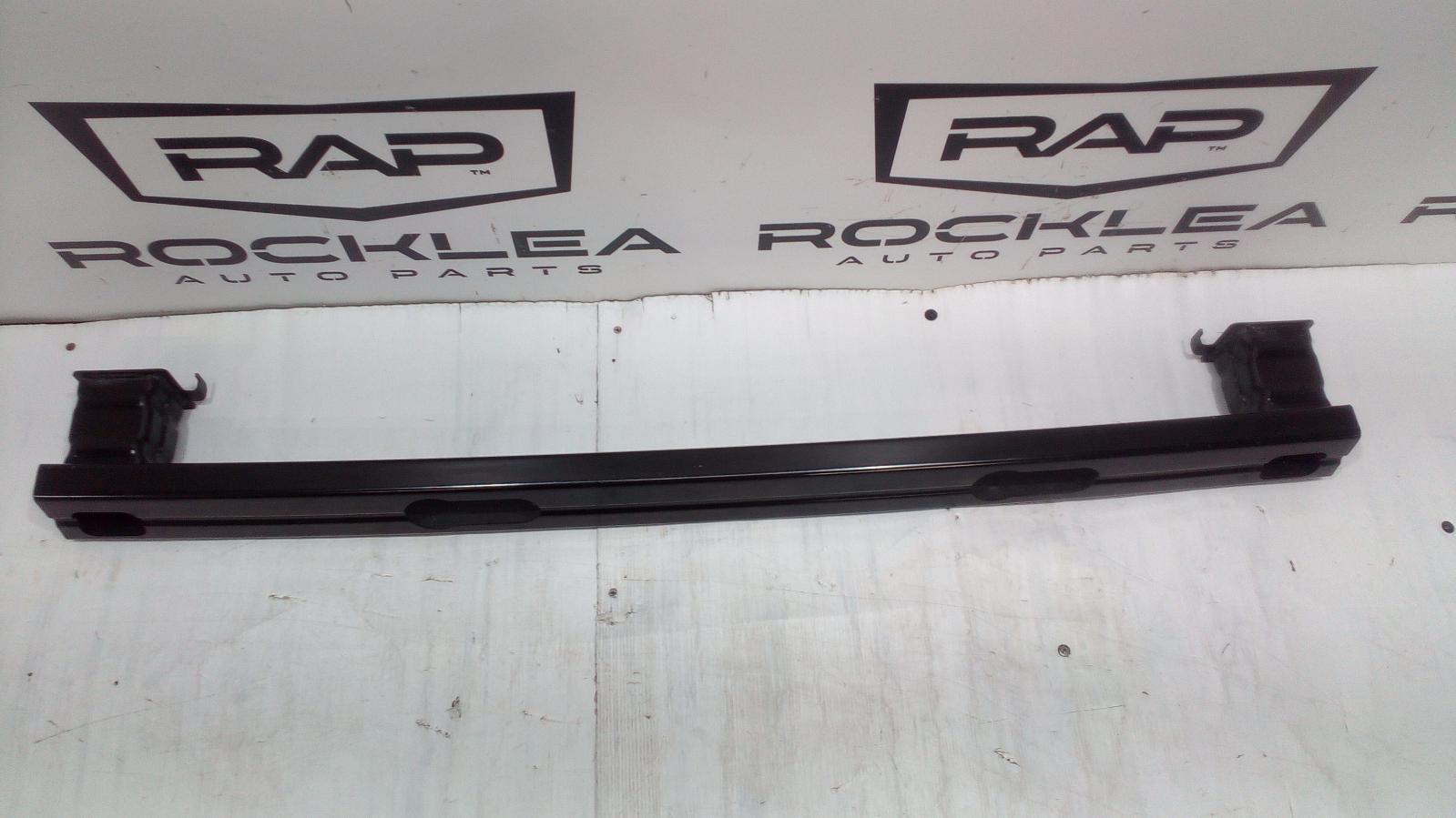 View Auto part R/Bar Bracket/Reinfo Mercedes Vito 2017