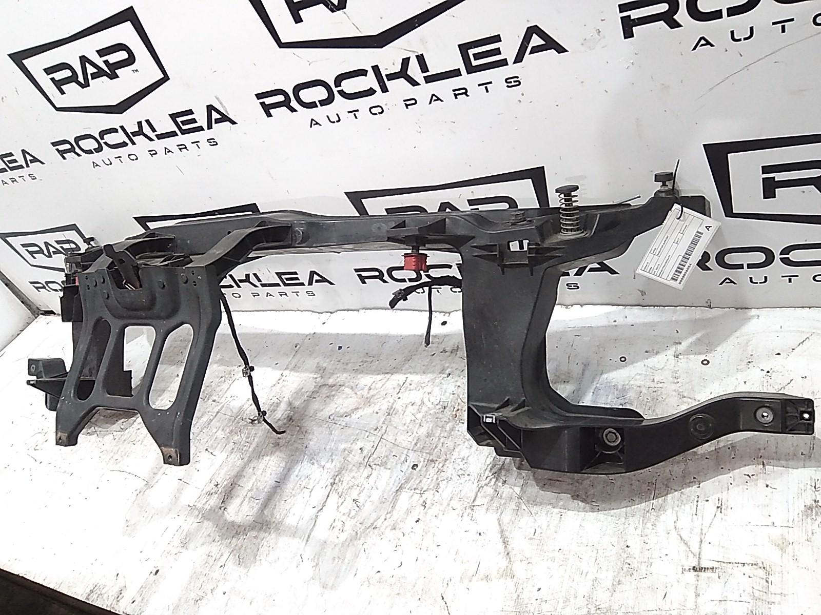 View Auto part Radiator Support Mercedes Vito 2017