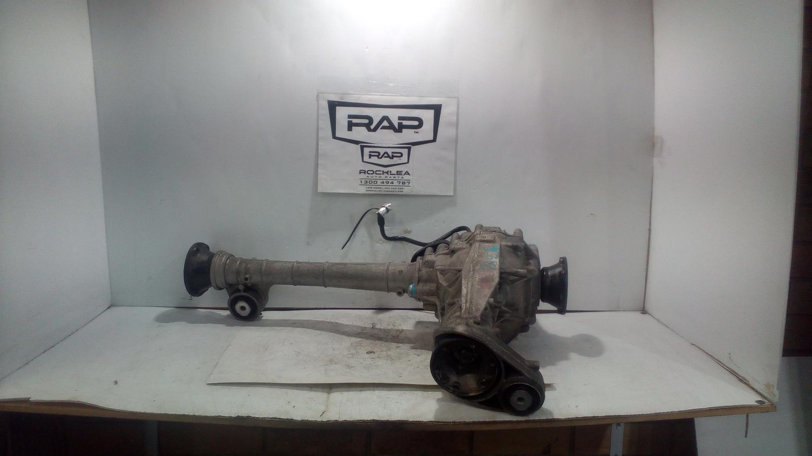 2003 Porsche Cayenne Differential Centre View Auto part Differential Centre Porsche Cayenne 2003