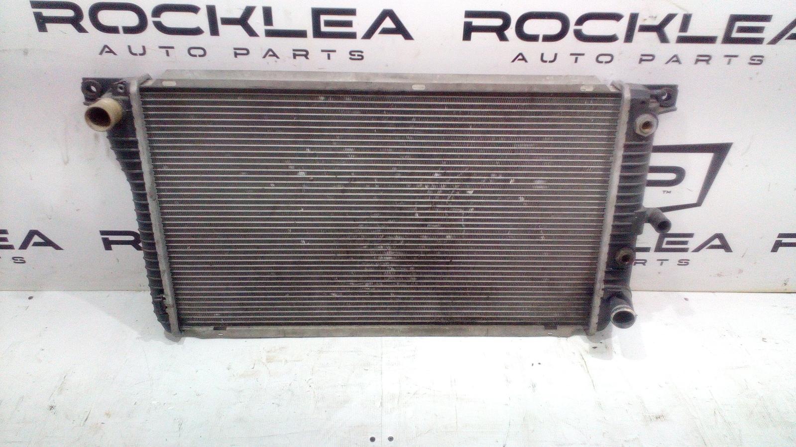 2287 Radiator Radiator Fairlane Ford 1996