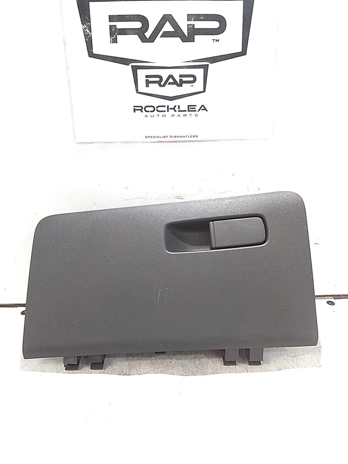View Auto part Glove Box Mg Mg3 2020