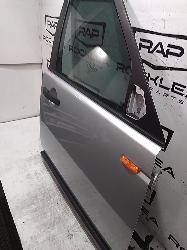 View Auto part Right Front Door Land Rover Discovery 2008