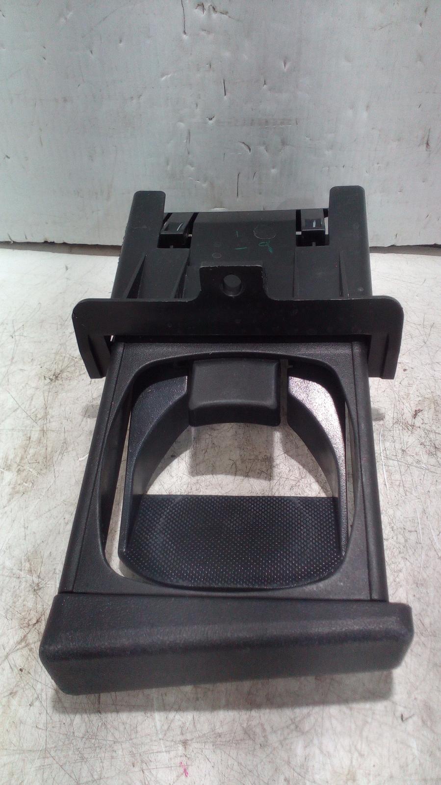 View Auto part Trim Panel Toyota Hilux 2008