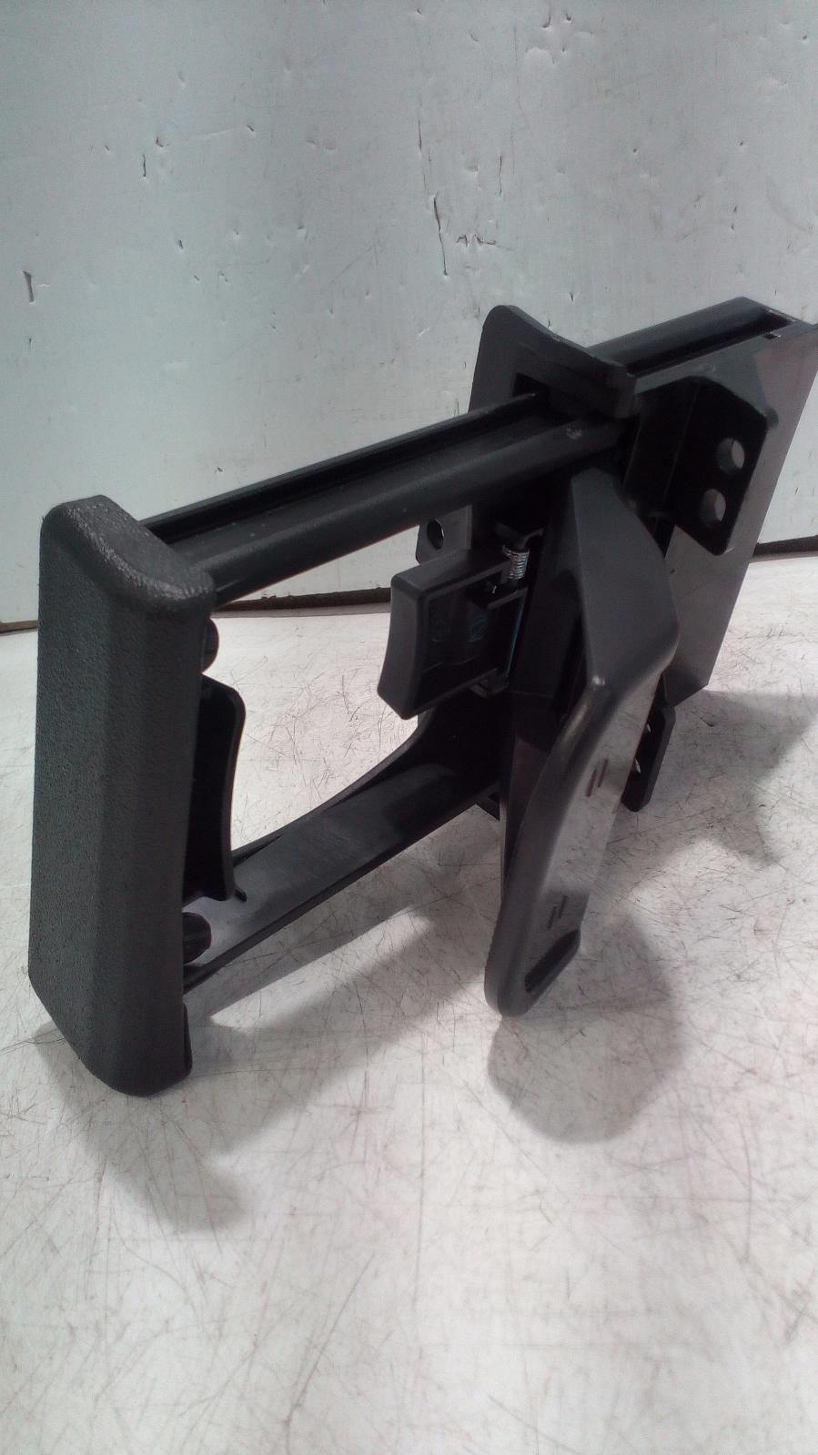 View Auto part Trim Panel Toyota Hilux 2006