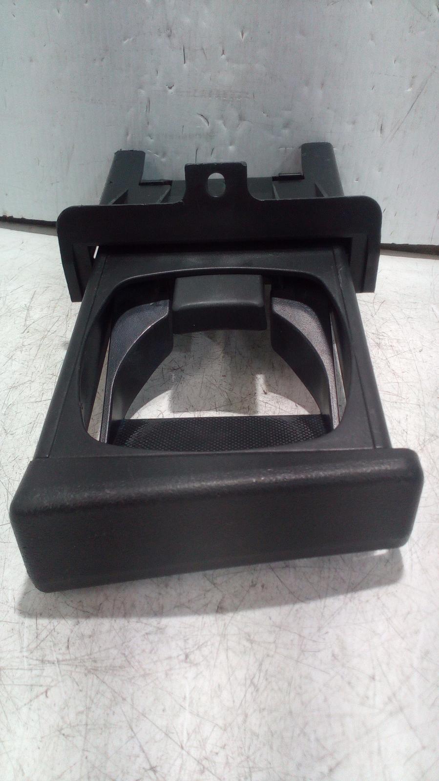 View Auto part Trim Panel Toyota Hilux 2006