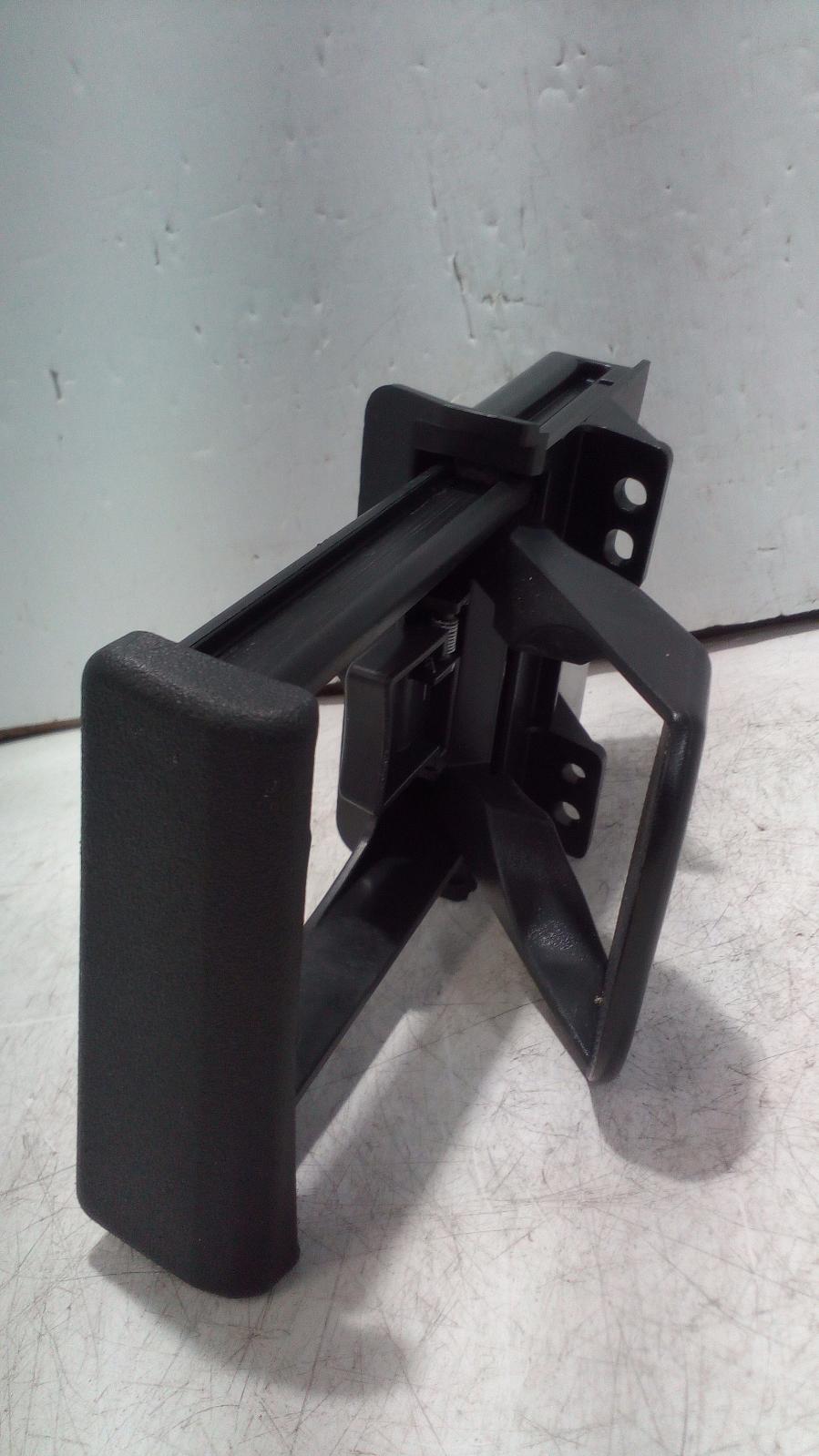 View Auto part Trim Panel Toyota Hilux 2006