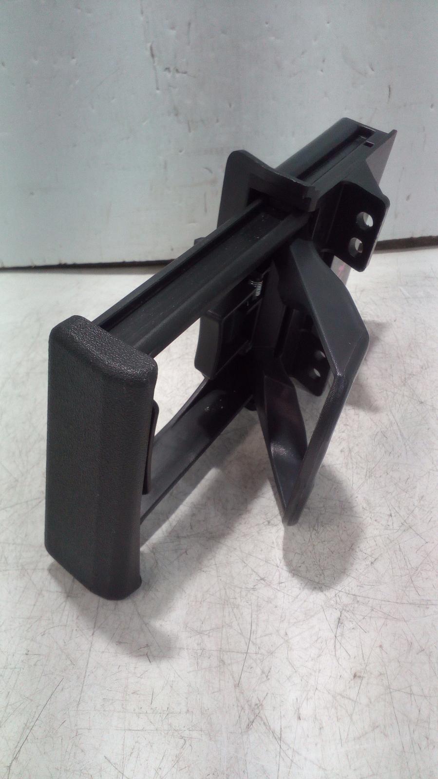 View Auto part Trim Panel Toyota Hilux 2006