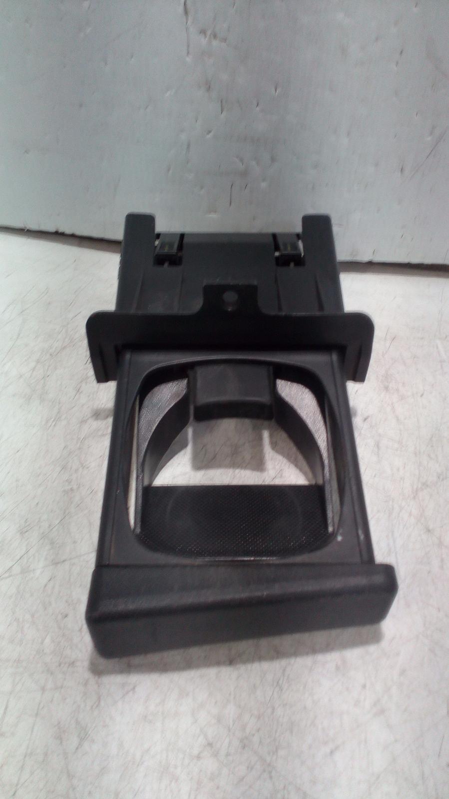 View Auto part Trim Panel Toyota Hilux 2006