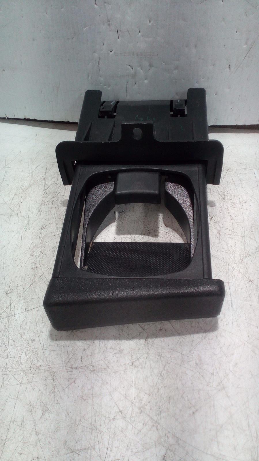 View Auto part Trim Panel Toyota Hilux 2006