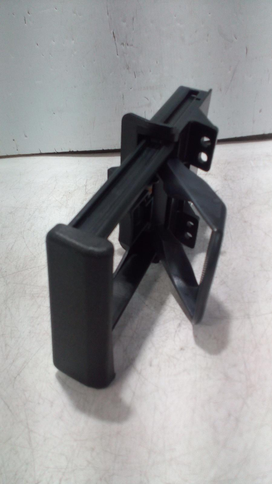 View Auto part Trim Panel Toyota Hilux 2006