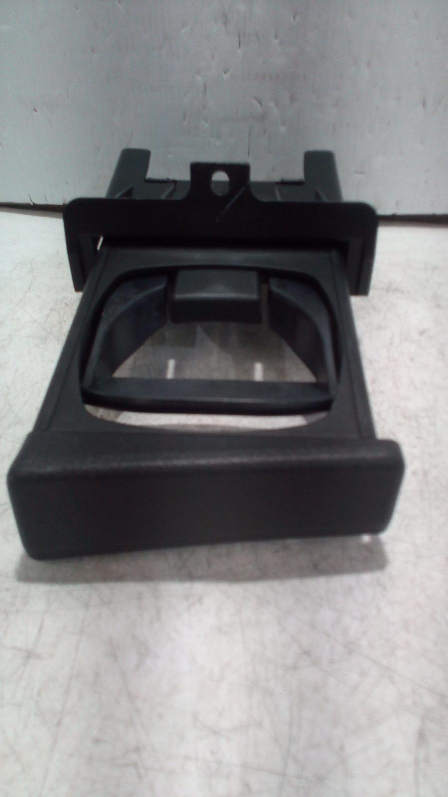 View Auto part Trim Panel Toyota Hilux 2006