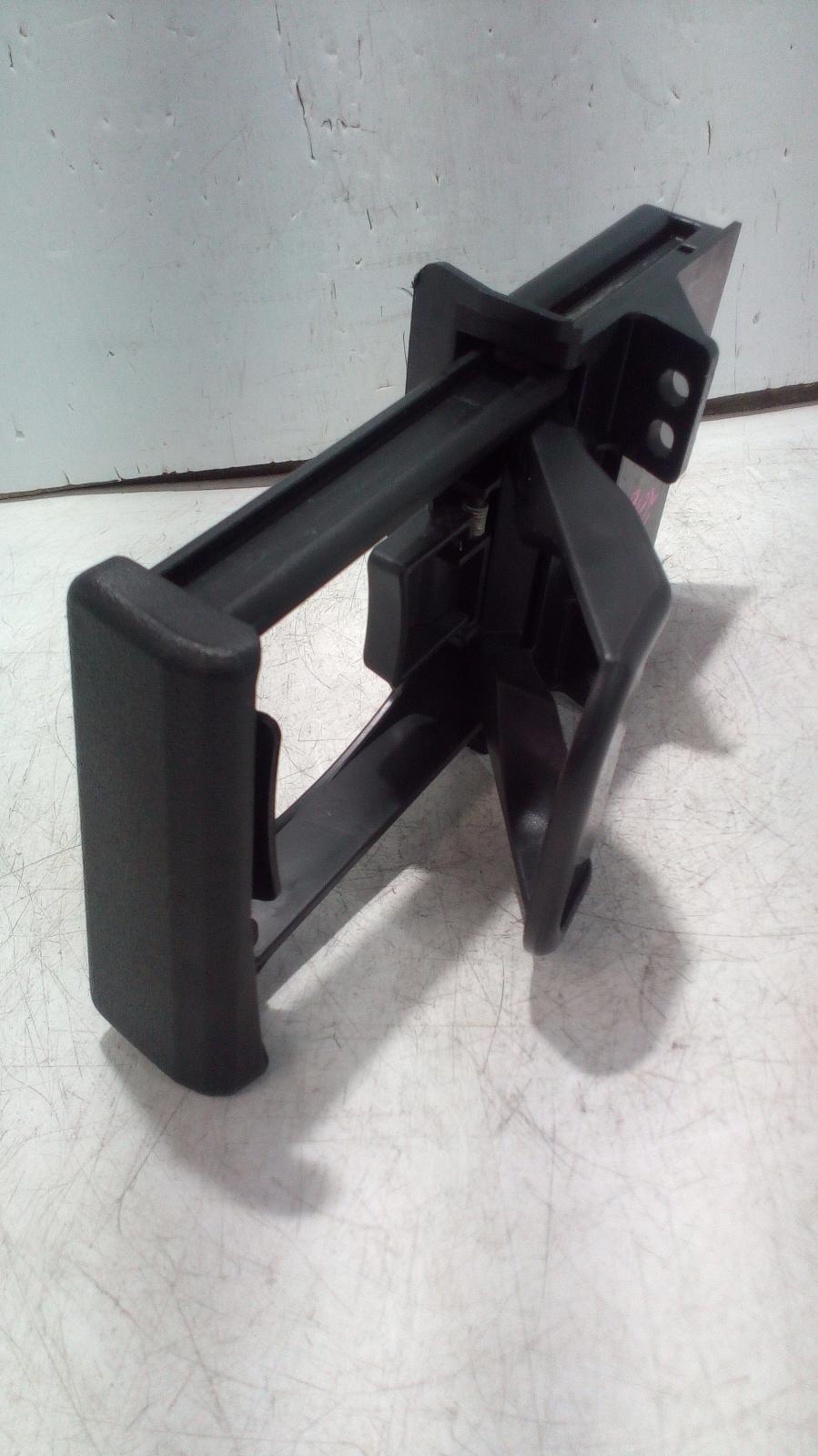 View Auto part Trim Panel Toyota Hilux 2006