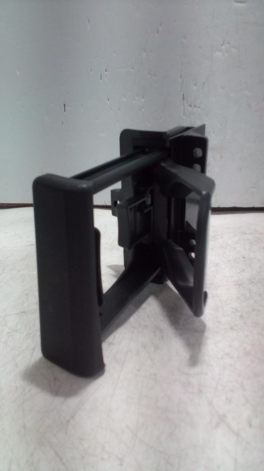 View Auto part Trim Panel Toyota Hilux 2006