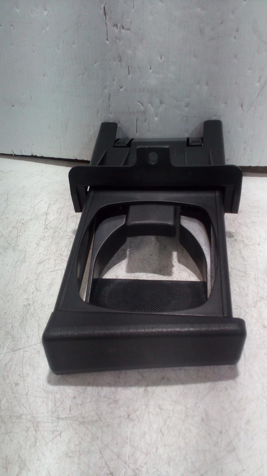 View Auto part Trim Panel Toyota Hilux 2006