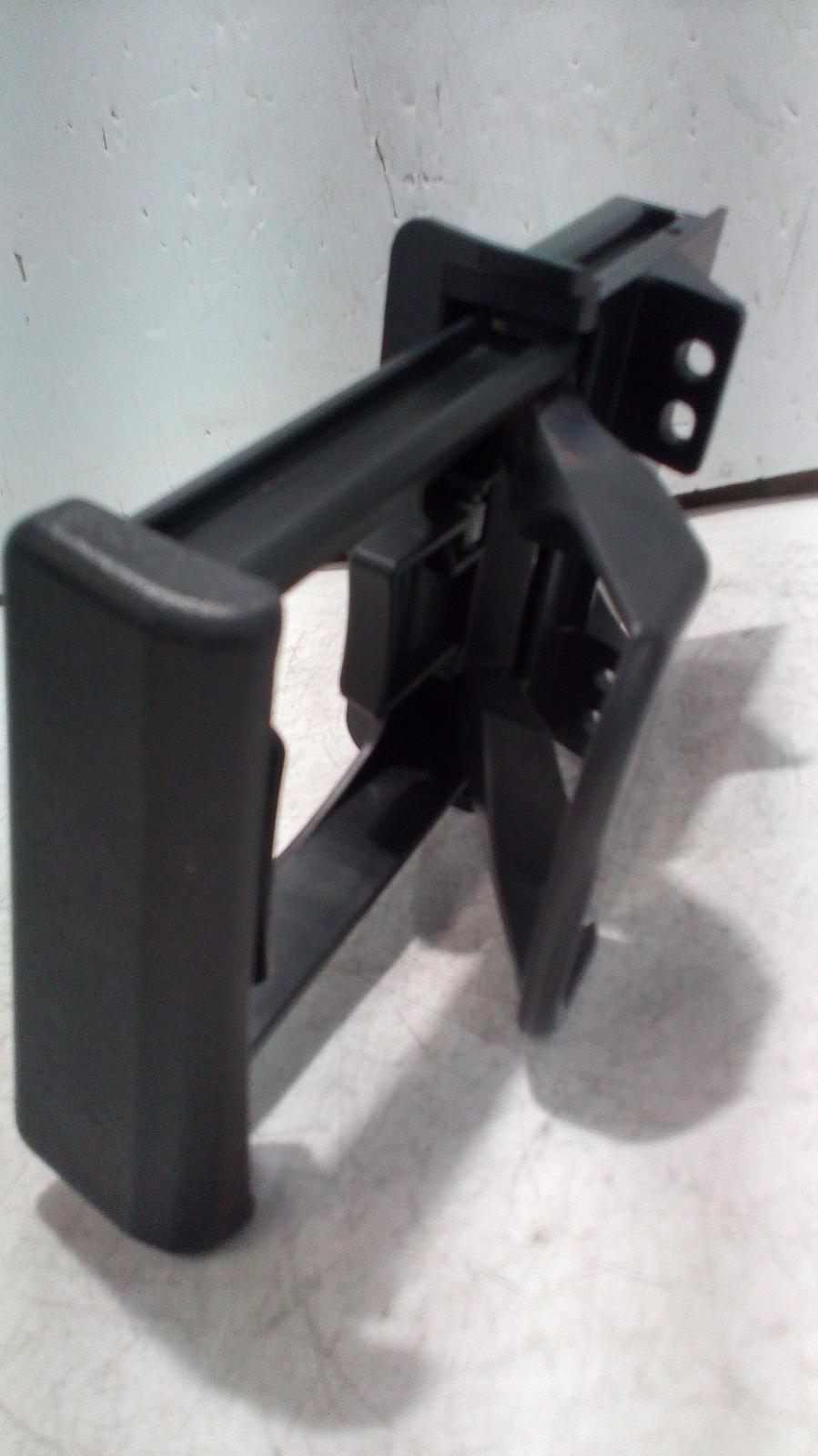 View Auto part Trim Panel Toyota Hilux 2006