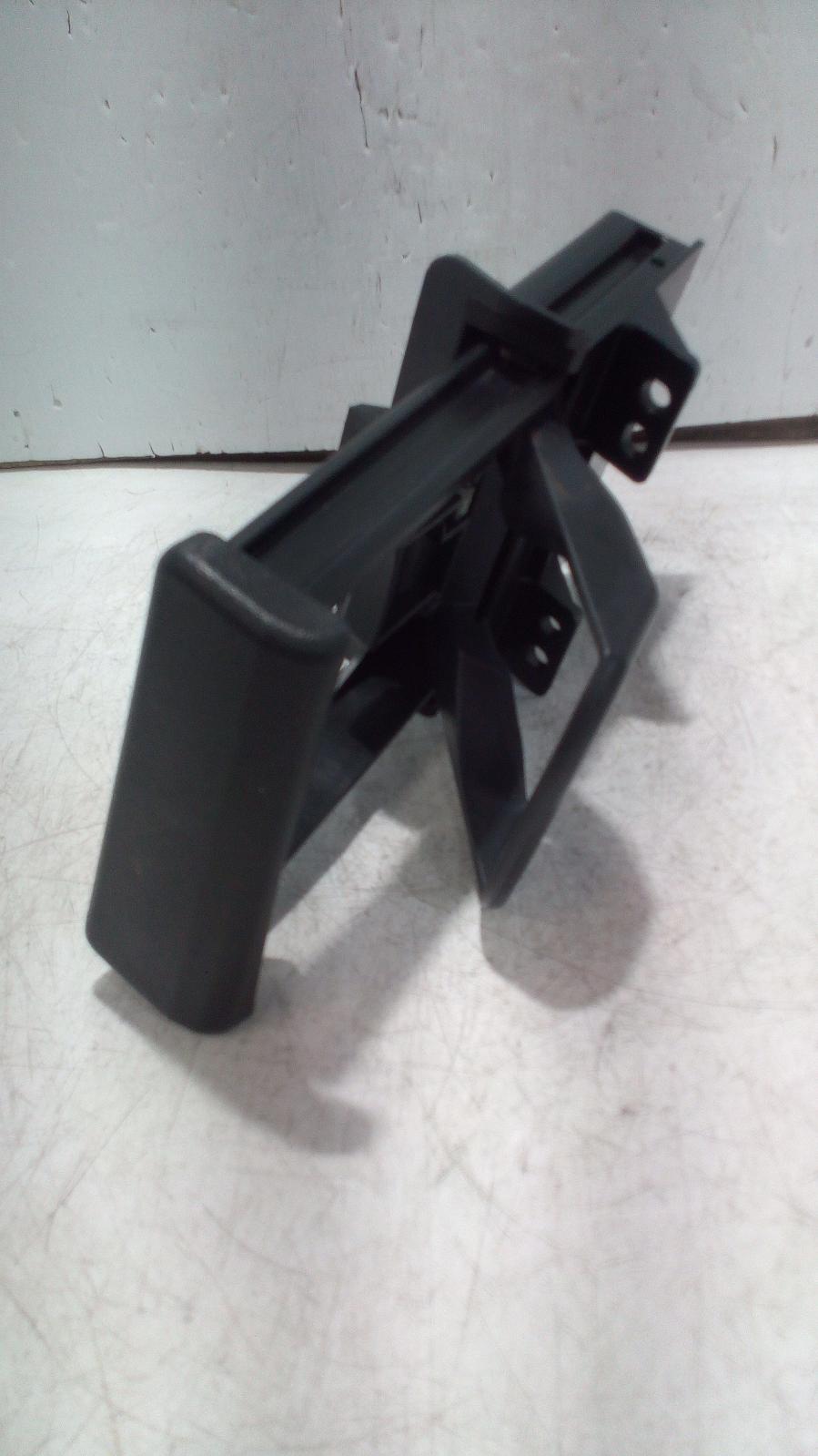 View Auto part Trim Panel Toyota Hilux 2006