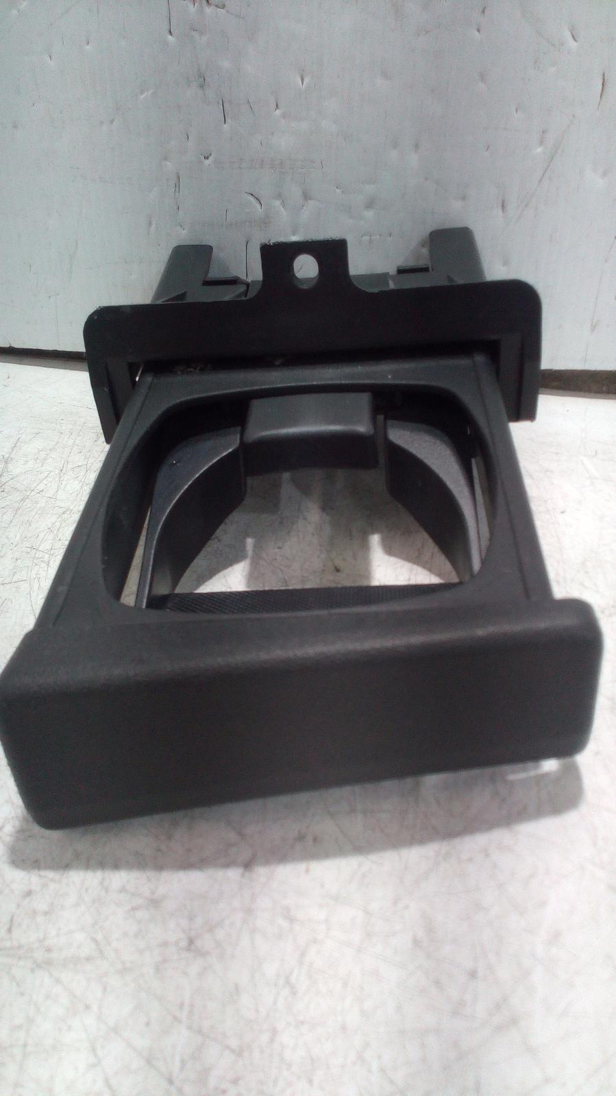 View Auto part Trim Panel Toyota Hilux 2006