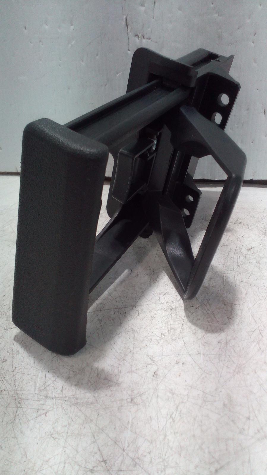 View Auto part Trim Panel Toyota Hilux 2006