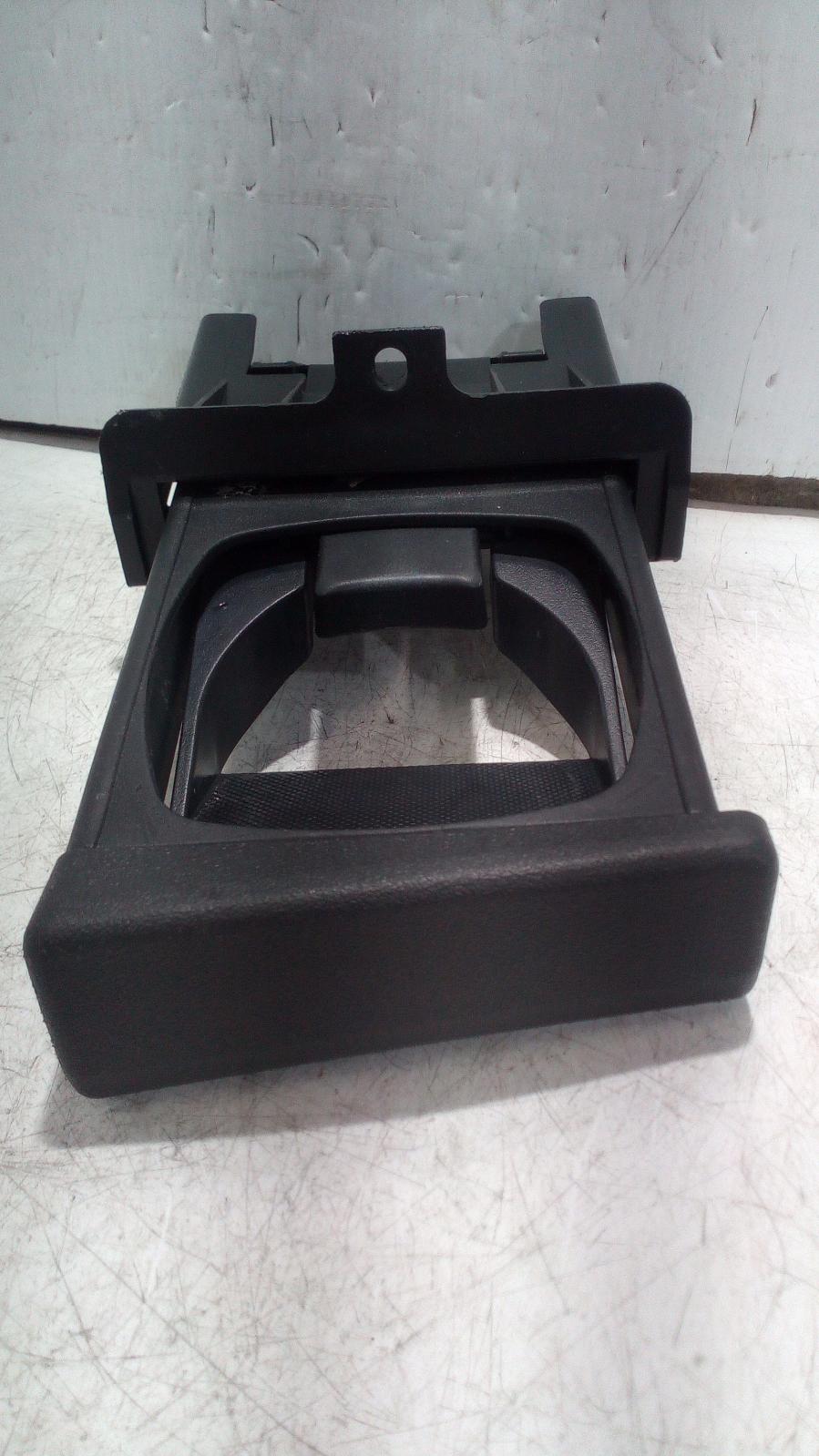 View Auto part Trim Panel Toyota Hilux 2006