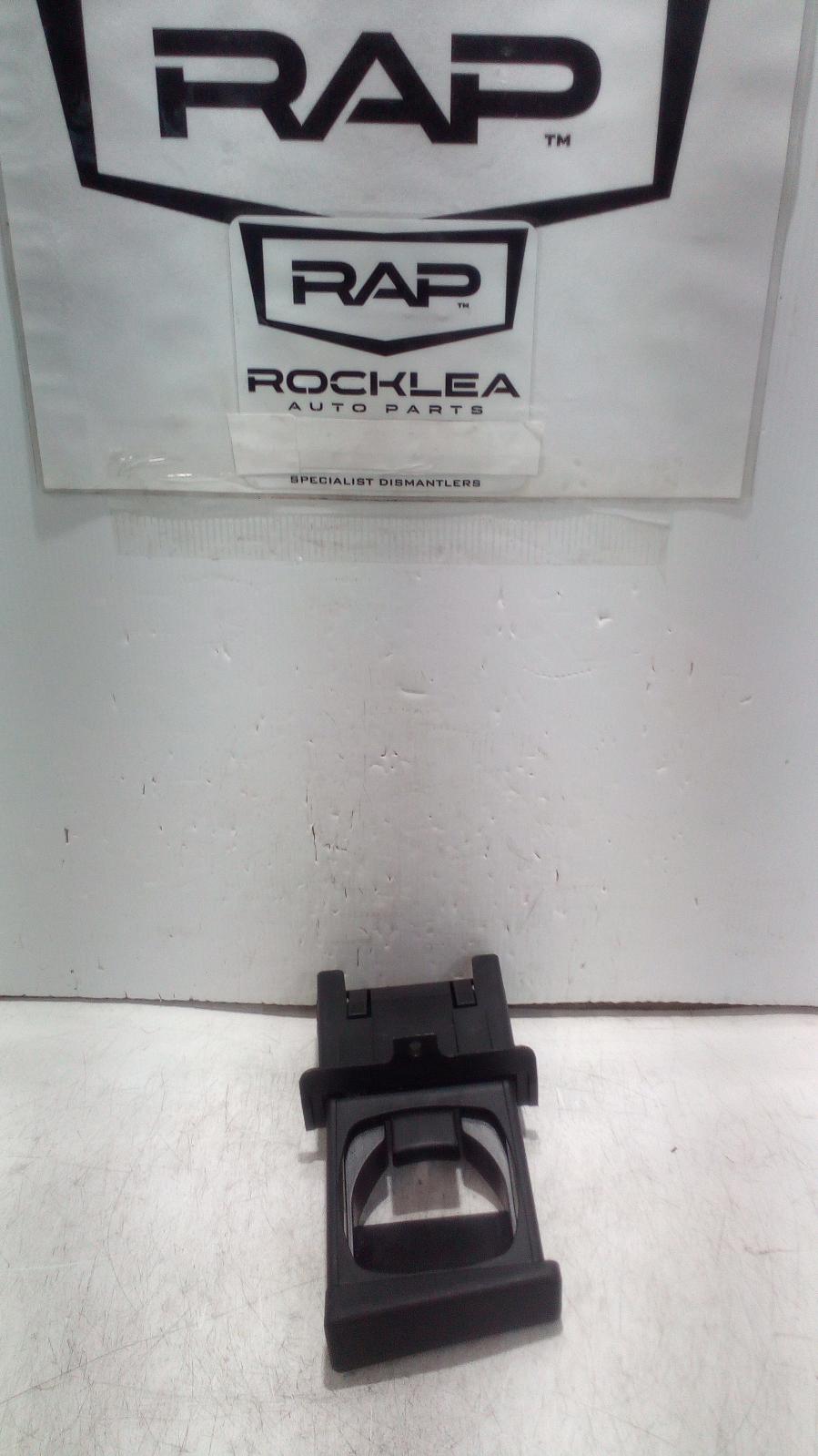 View Auto part Trim Panel Toyota Hilux 2006