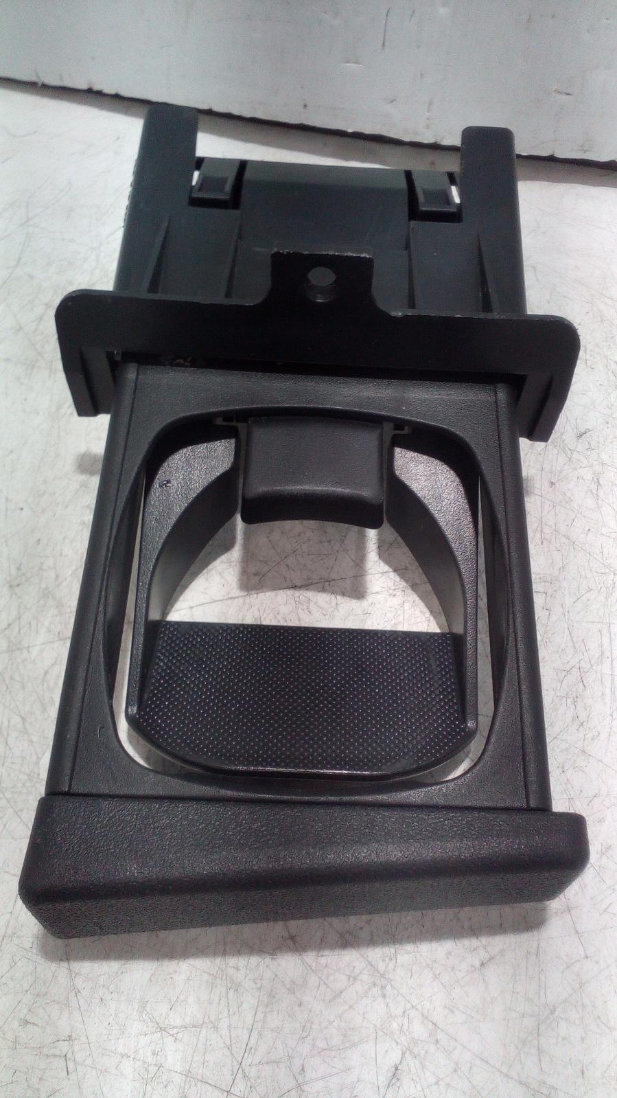 View Auto part Trim Panel Toyota Hilux 2006