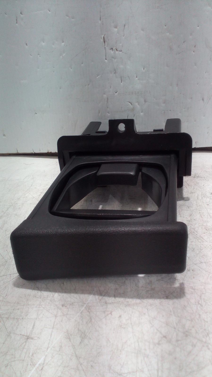 View Auto part Trim Panel Toyota Hilux 2006