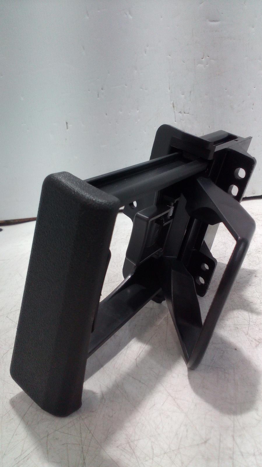 View Auto part Trim Panel Toyota Hilux 2006