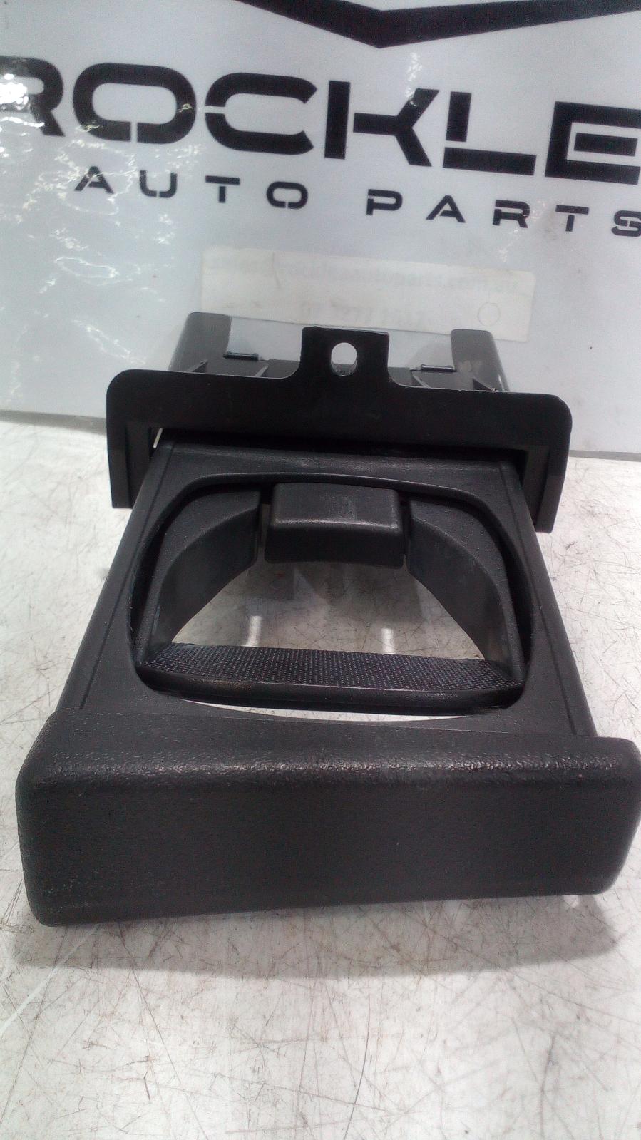 View Auto part Trim Panel Toyota Hilux 2006