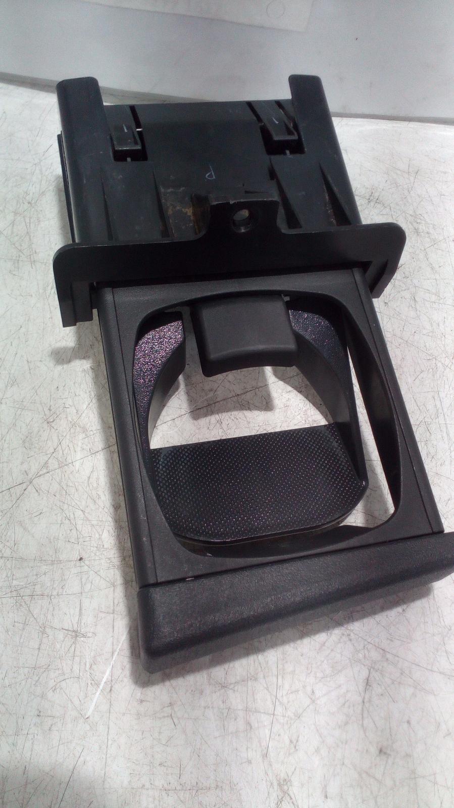 View Auto part Trim Panel Toyota Hilux 2006