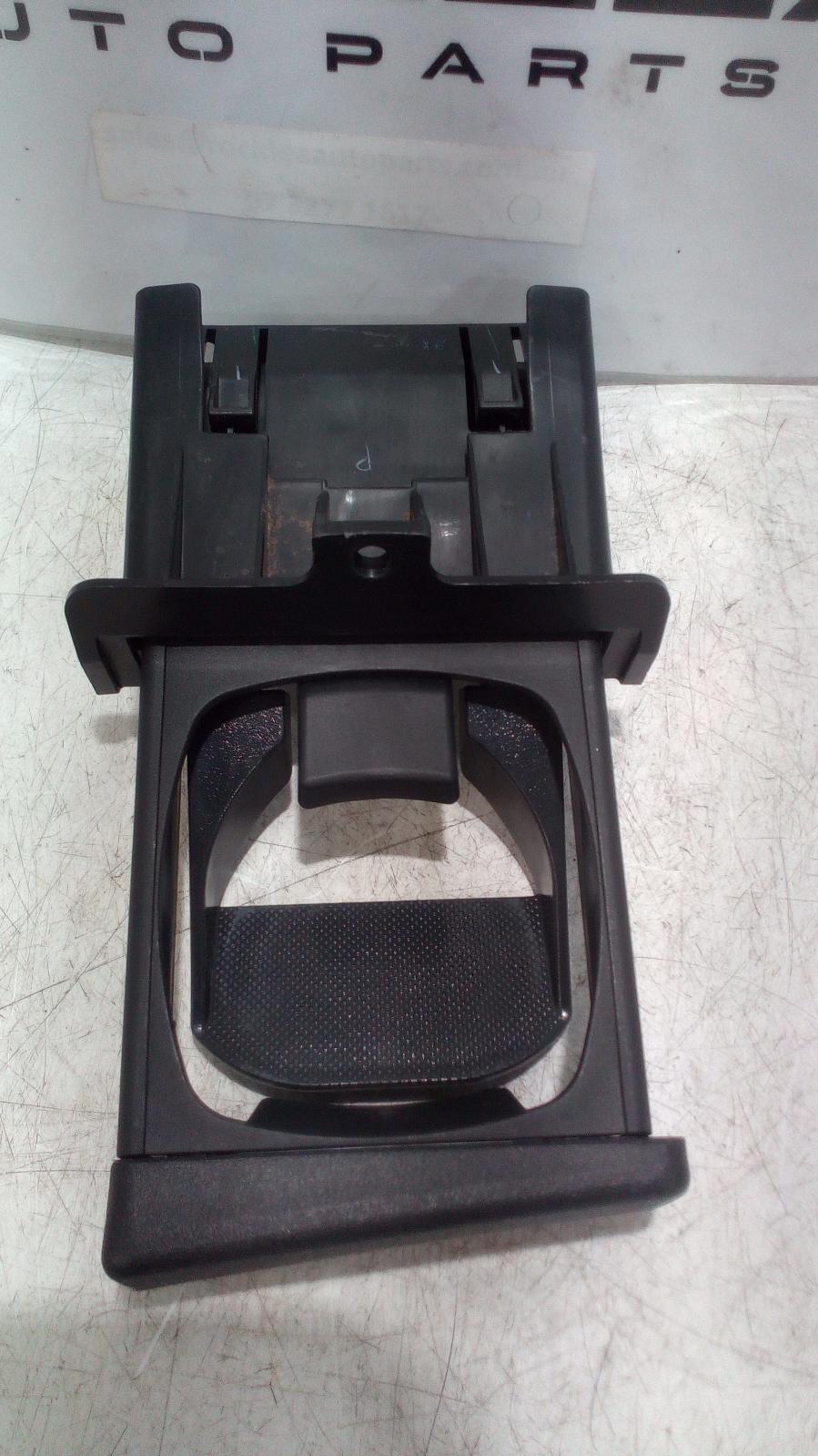 View Auto part Trim Panel Toyota Hilux 2006