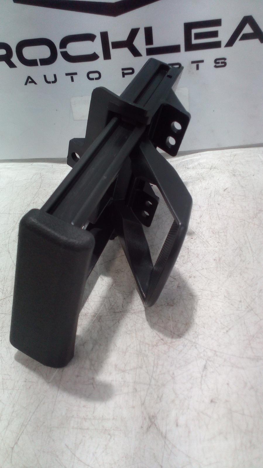 View Auto part Trim Panel Toyota Hilux 2006