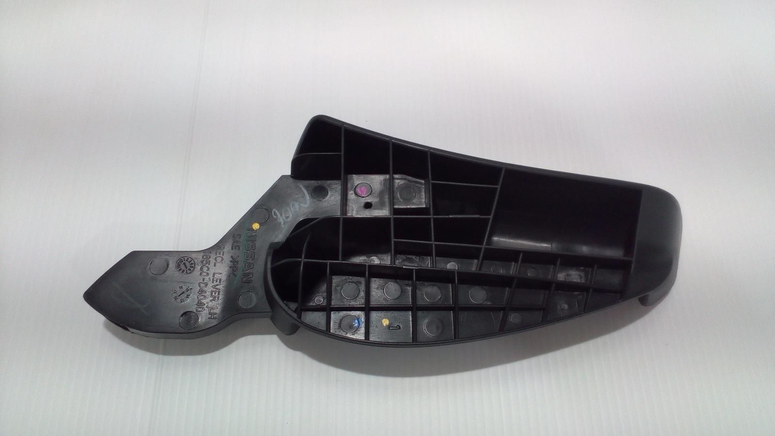 View Auto part Front Seat Nissan Navara 2020