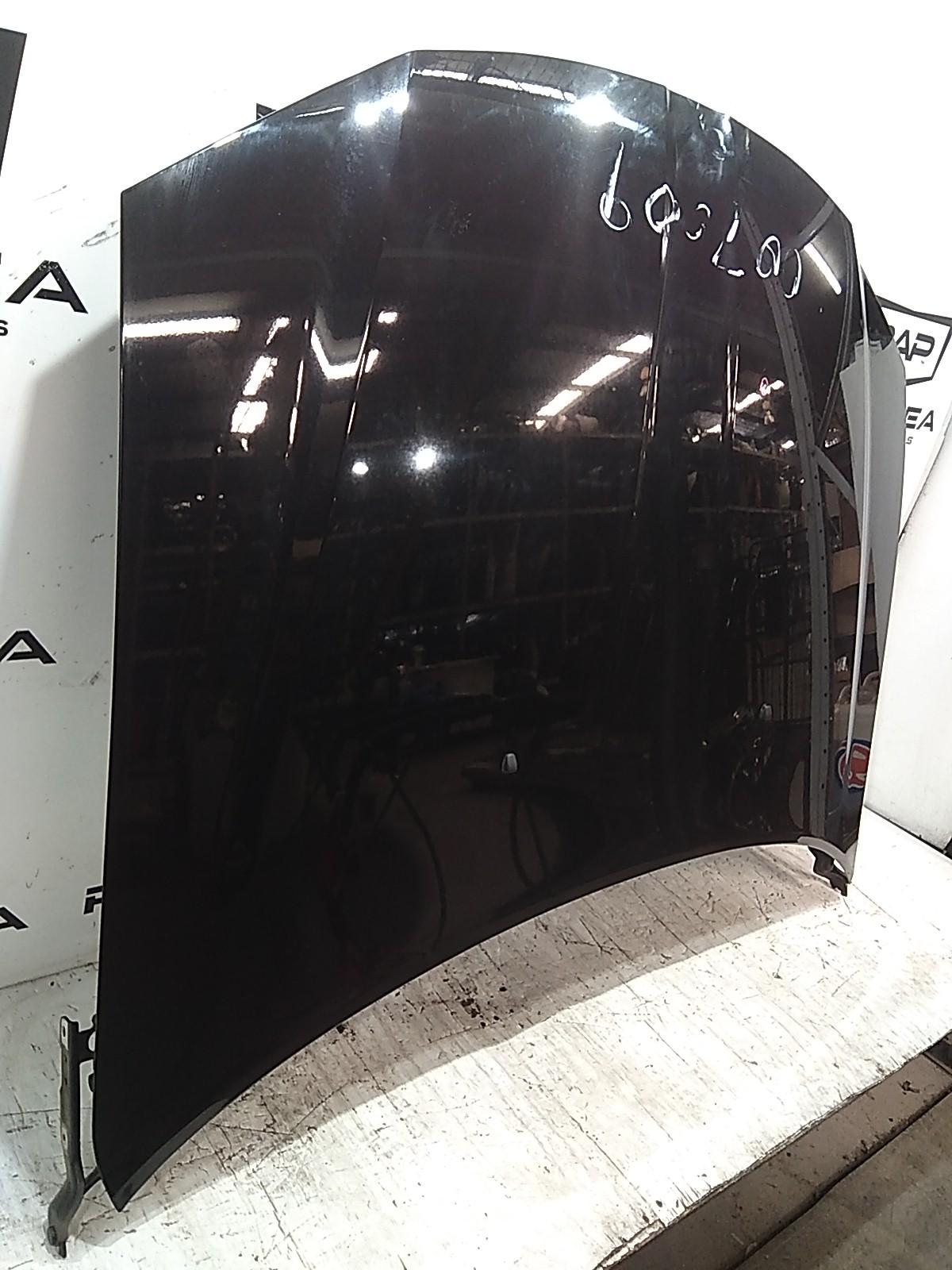 View Auto part Bonnet Chrysler 300c 2013